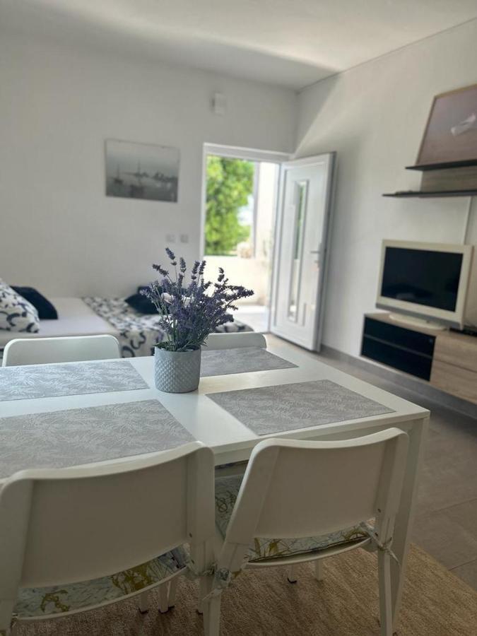 Apartmani Fulir Vrsi Buitenkant foto