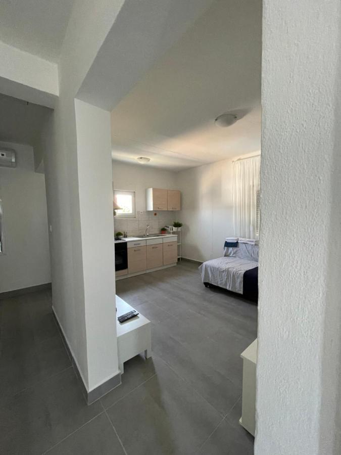 Apartmani Fulir Vrsi Buitenkant foto