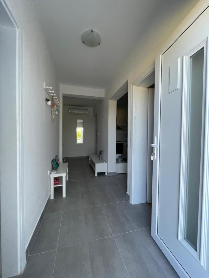 Apartmani Fulir Vrsi Buitenkant foto