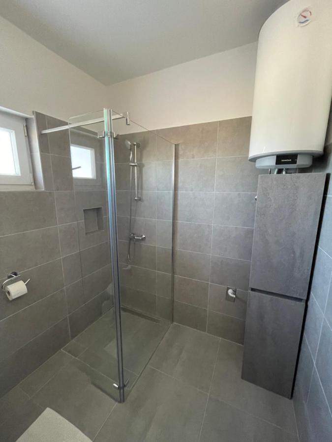 Apartmani Fulir Vrsi Buitenkant foto