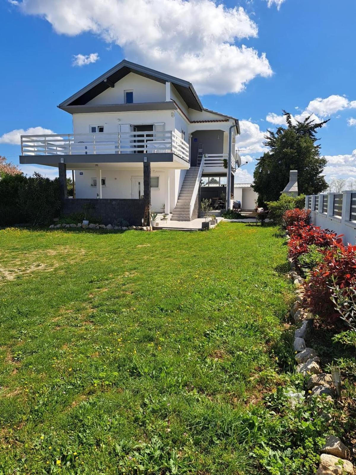 Apartmani Fulir Vrsi Buitenkant foto